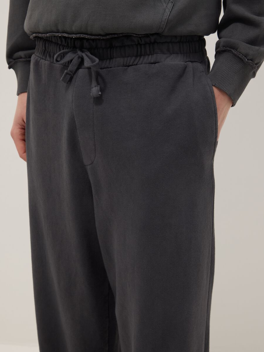 Black Oversized Fit Cotton Blend Trousers_3