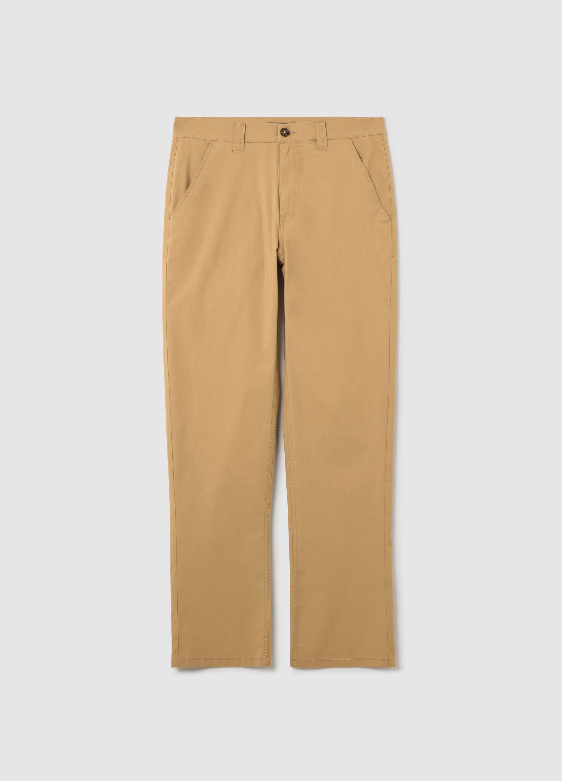 Beige chino trousers in stretch cotton with pockets