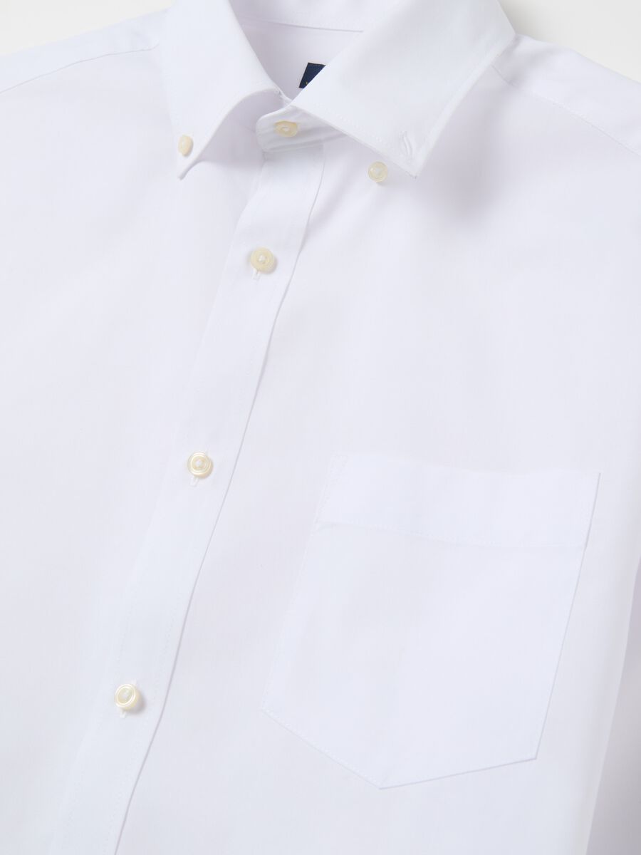 Button-down easy-iron shirt with short sleeves_5