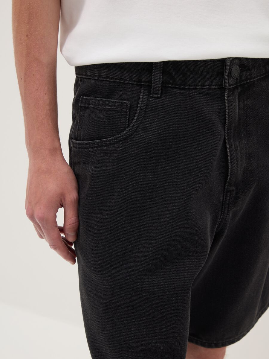 Black denim bermuda shorts in a cotton blend, baggy fit_4
