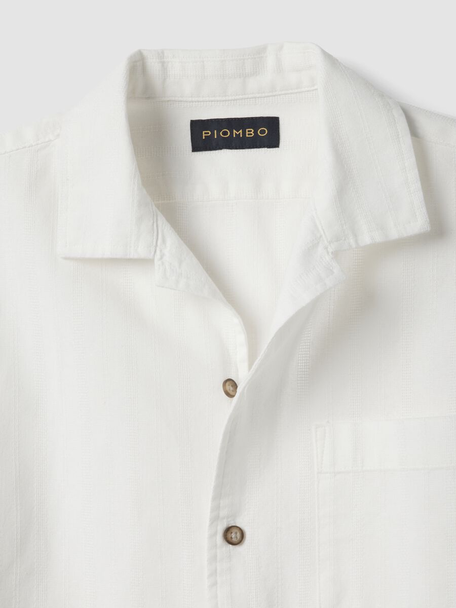Camicia in puro cotone bianca regular fit con righe e taschino_6