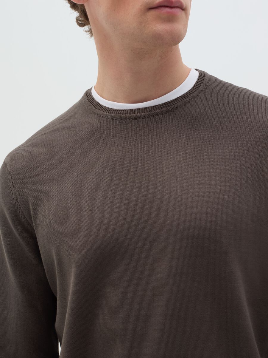 Cotton pullover with round neck_2