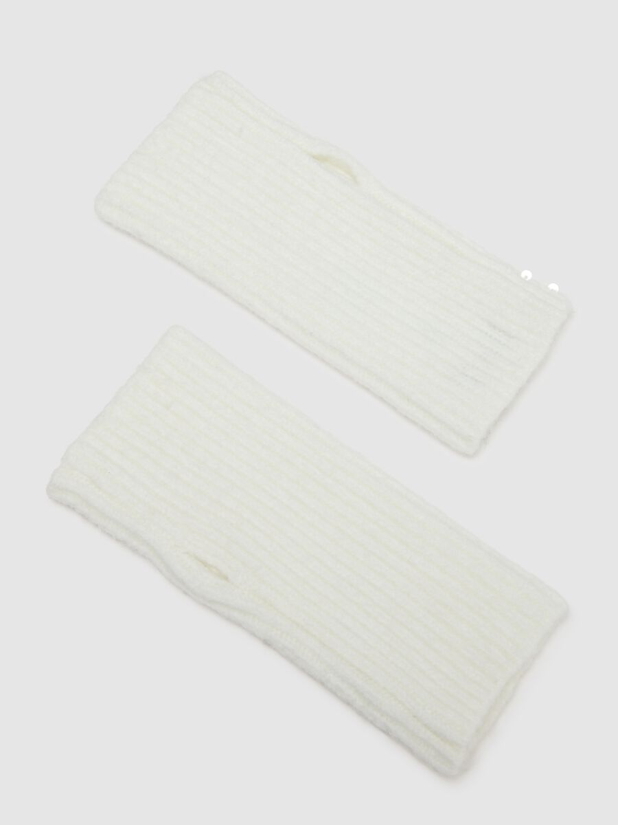 White wrist warmers with sequins_1