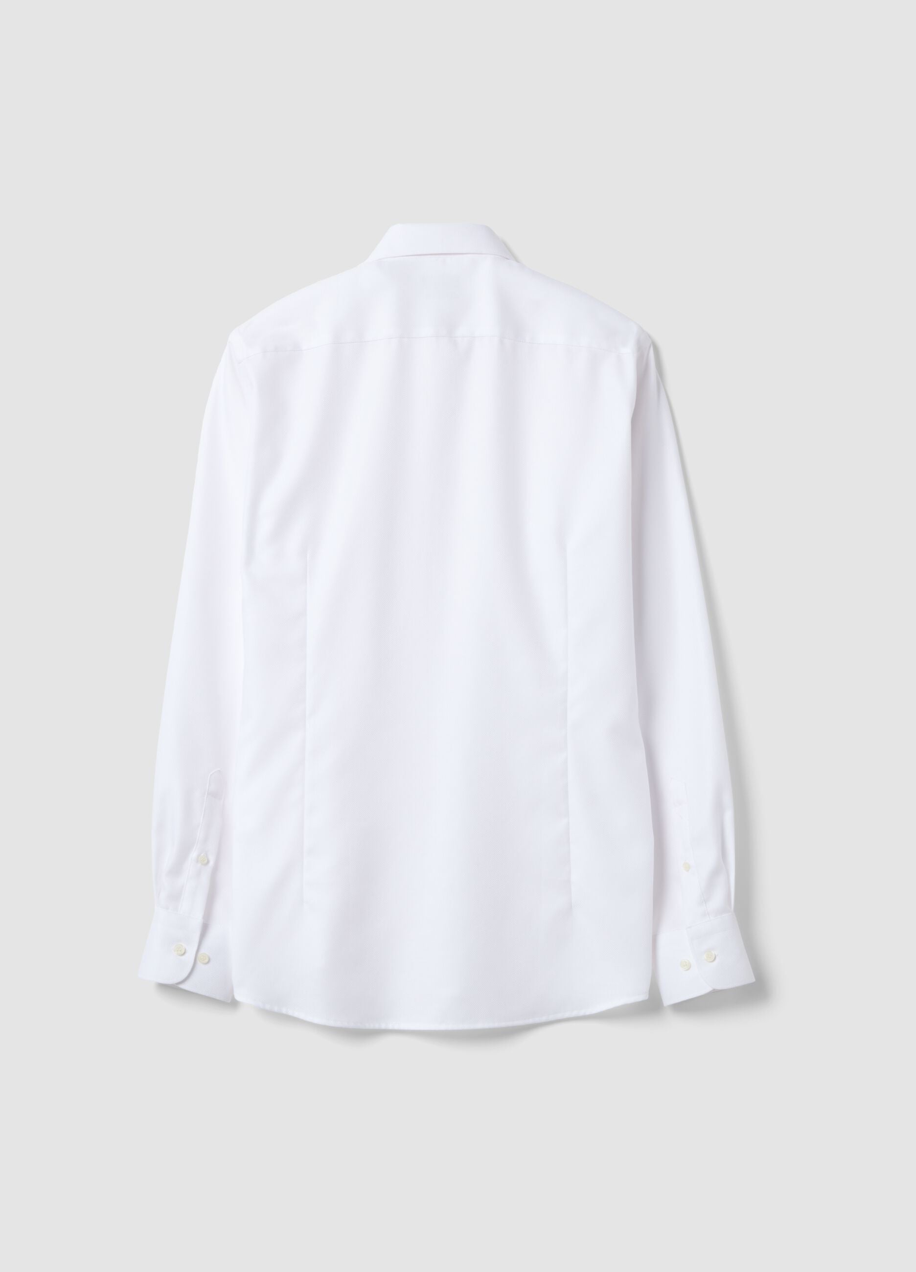 White slim-fit pure cotton shirt with cutaway collar