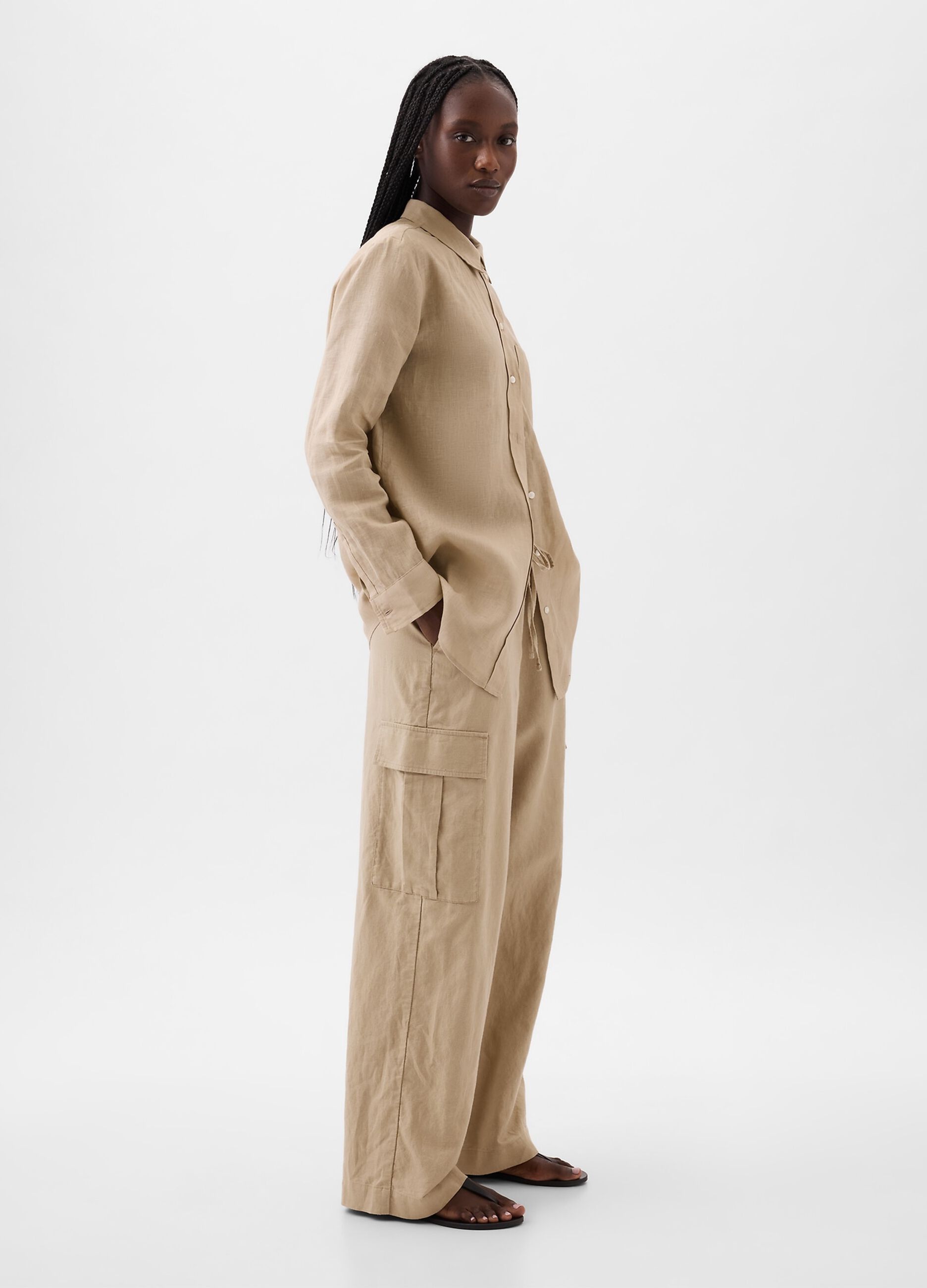 Boyfriend-fit shirt in linen with pocket