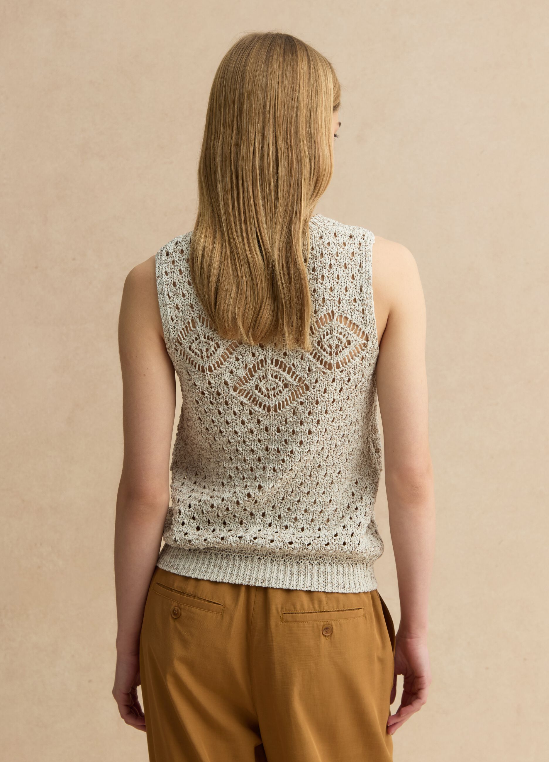Gilet fitted beige in crochet di misto cotone