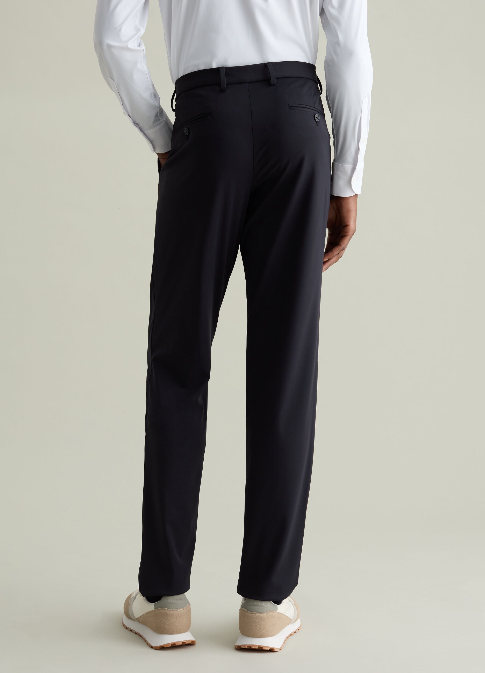 Pantalone chino in tessuto tecnico 