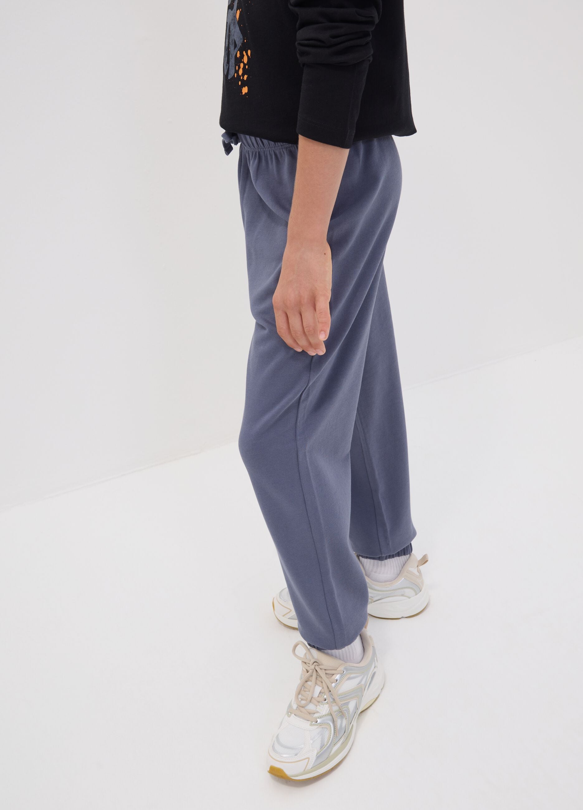 Grey organic cotton jogger trousers for boys, relaxed fit