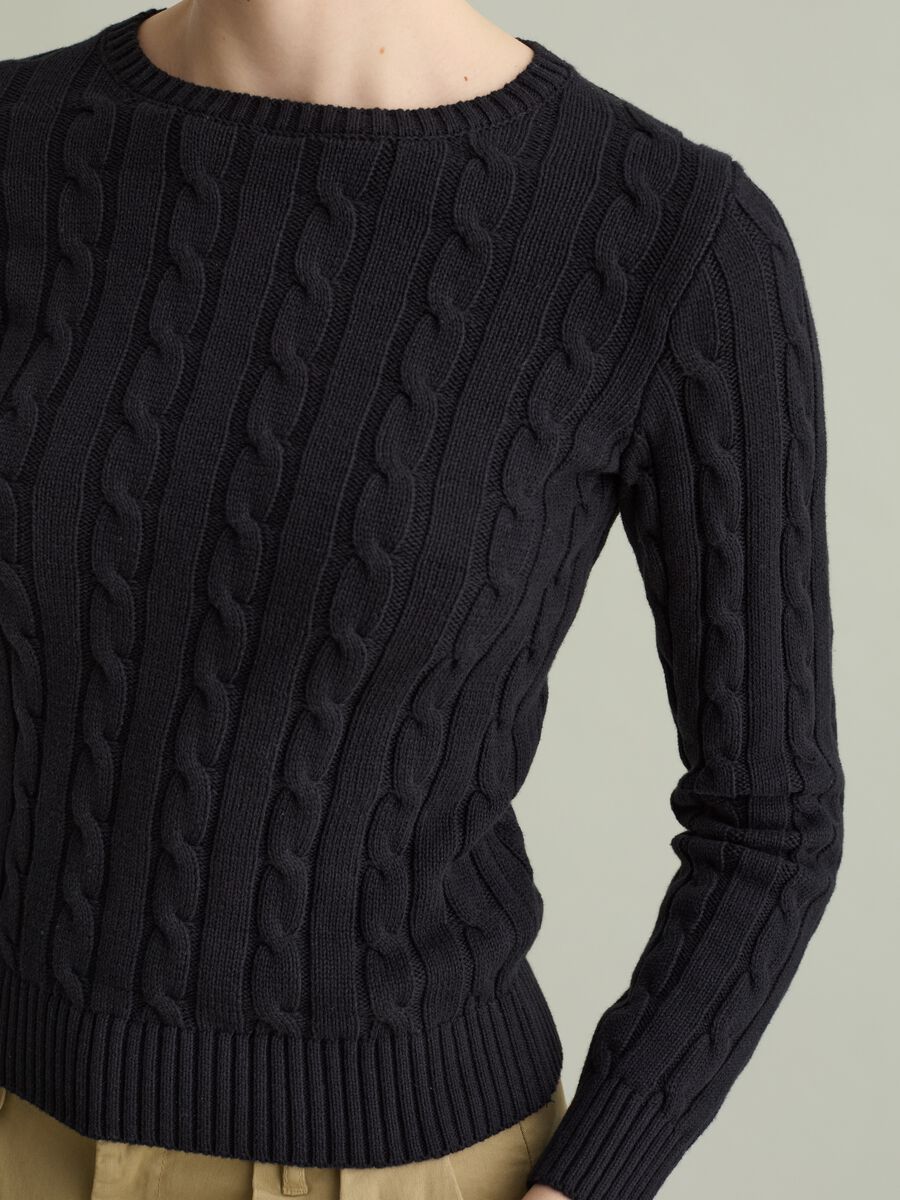Ribbed pullover with cable-knit design_2