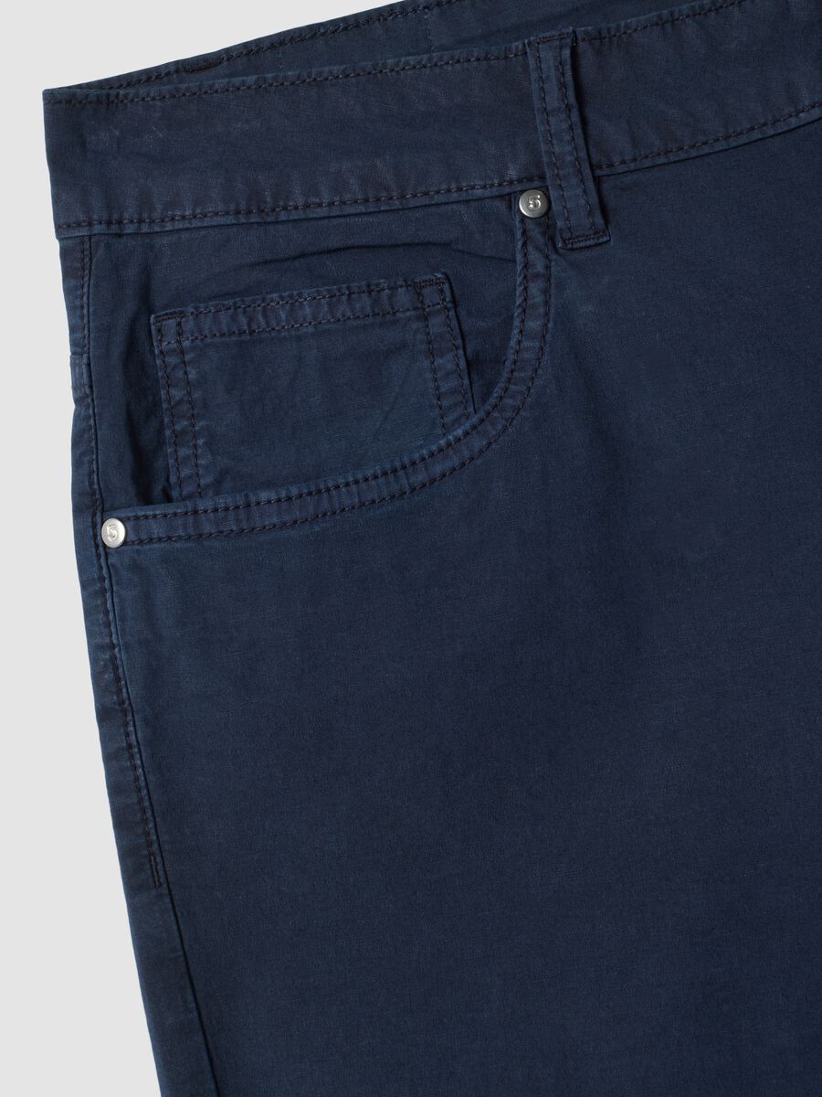 Blue stretch cotton five-pocket Bermuda shorts_5