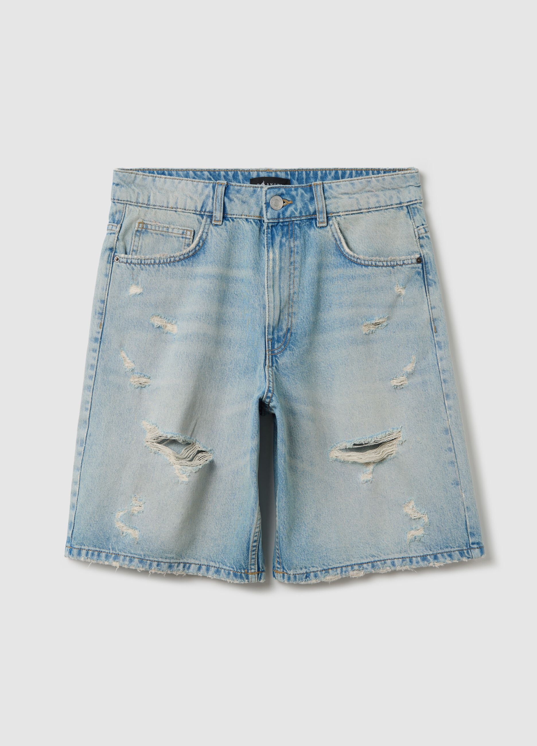 Shorts in denim blu con dettagli strappati