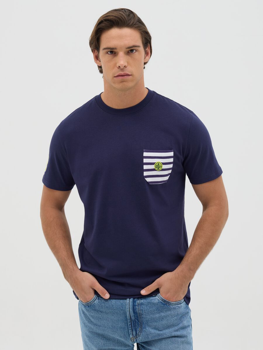 Navy blue T-shirt with short sleeves_0