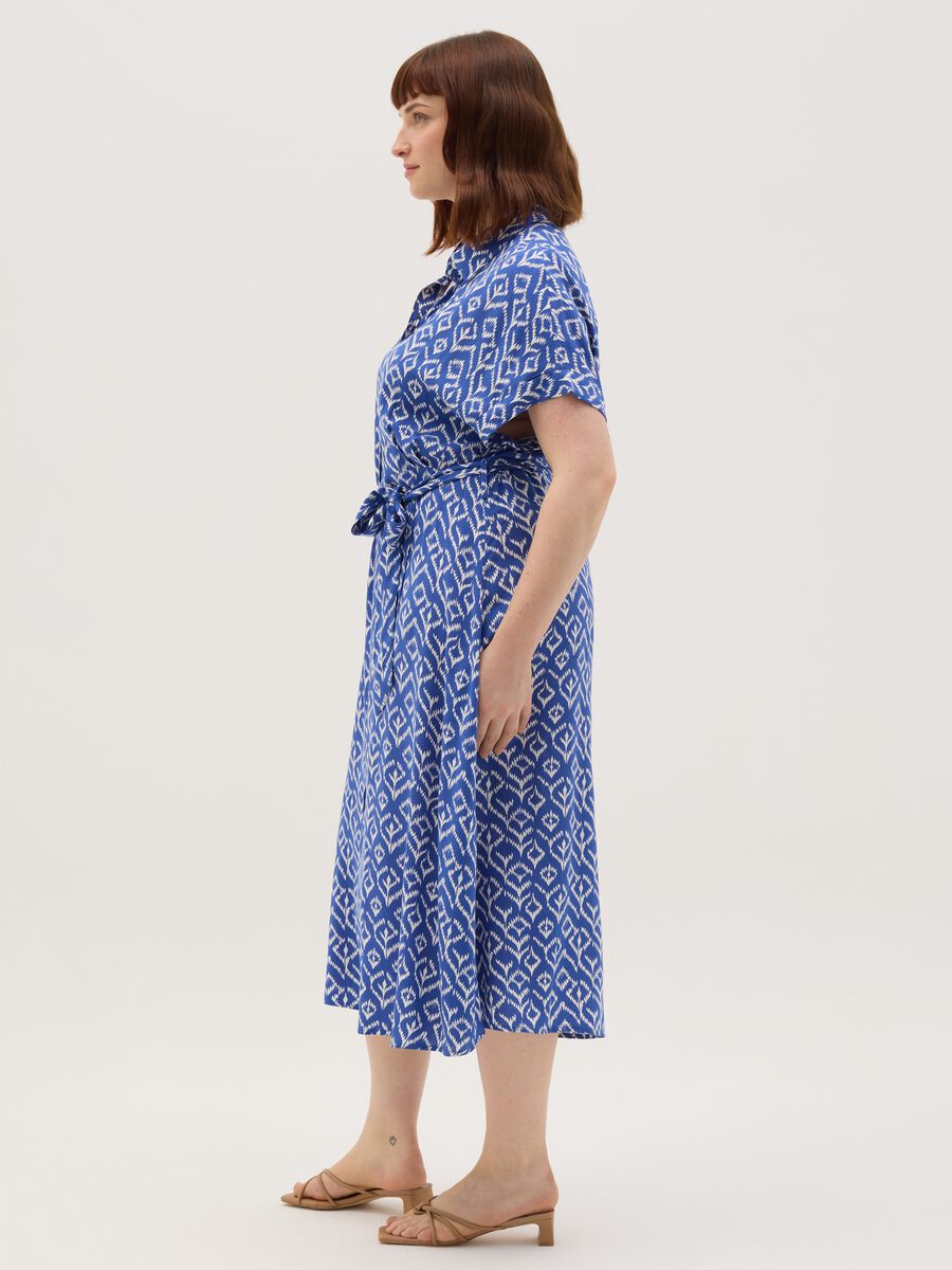 Curvy blue viscose dress with geometric motif_1