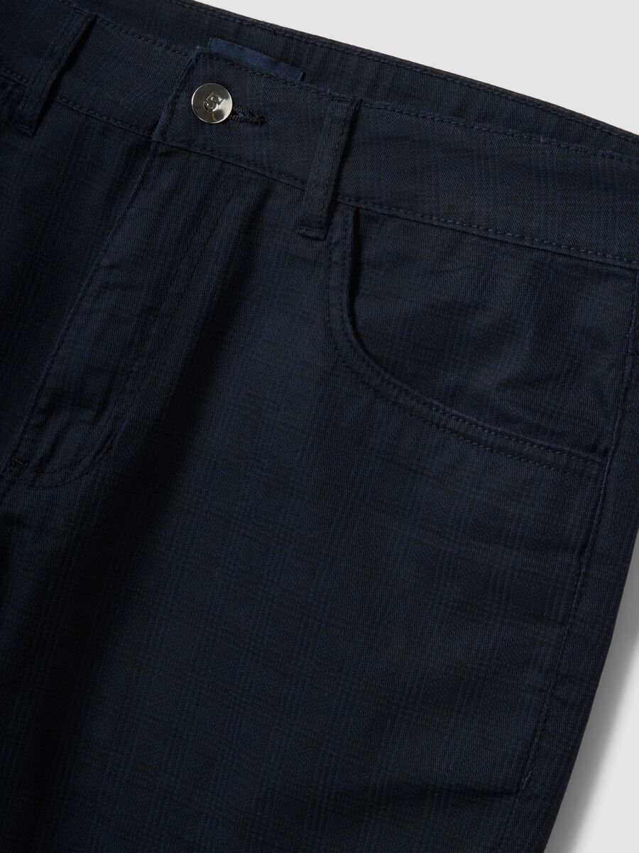 Blue regular-fit pure cotton Bermuda shorts_5