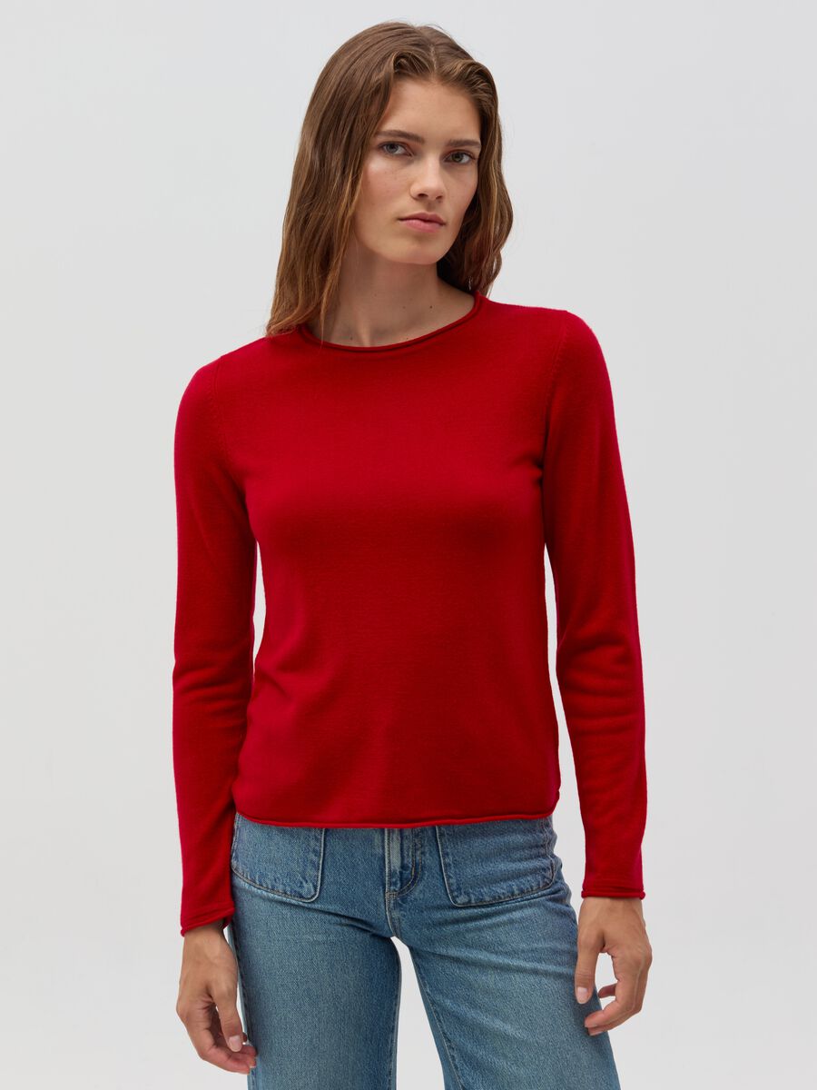 Top with round neck and small fold_0