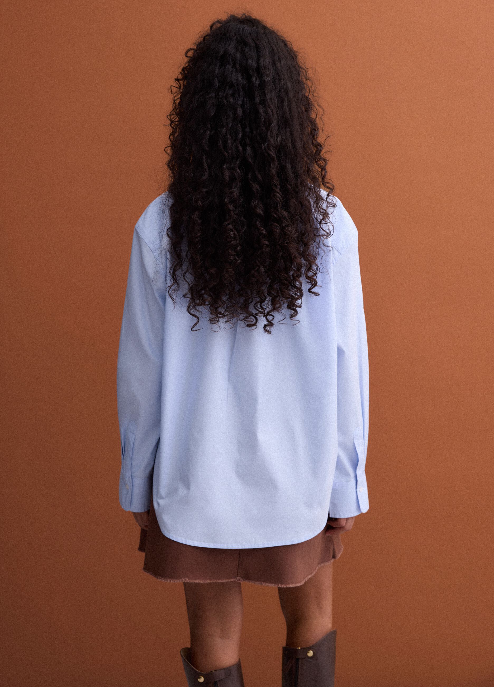 Light blue pure cotton poplin shirt with classic collar, regular fit