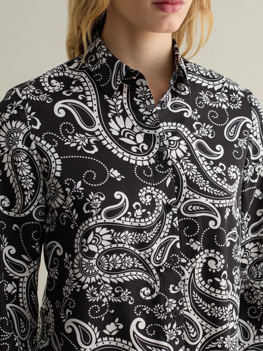 Shirt with paisley pattern_3