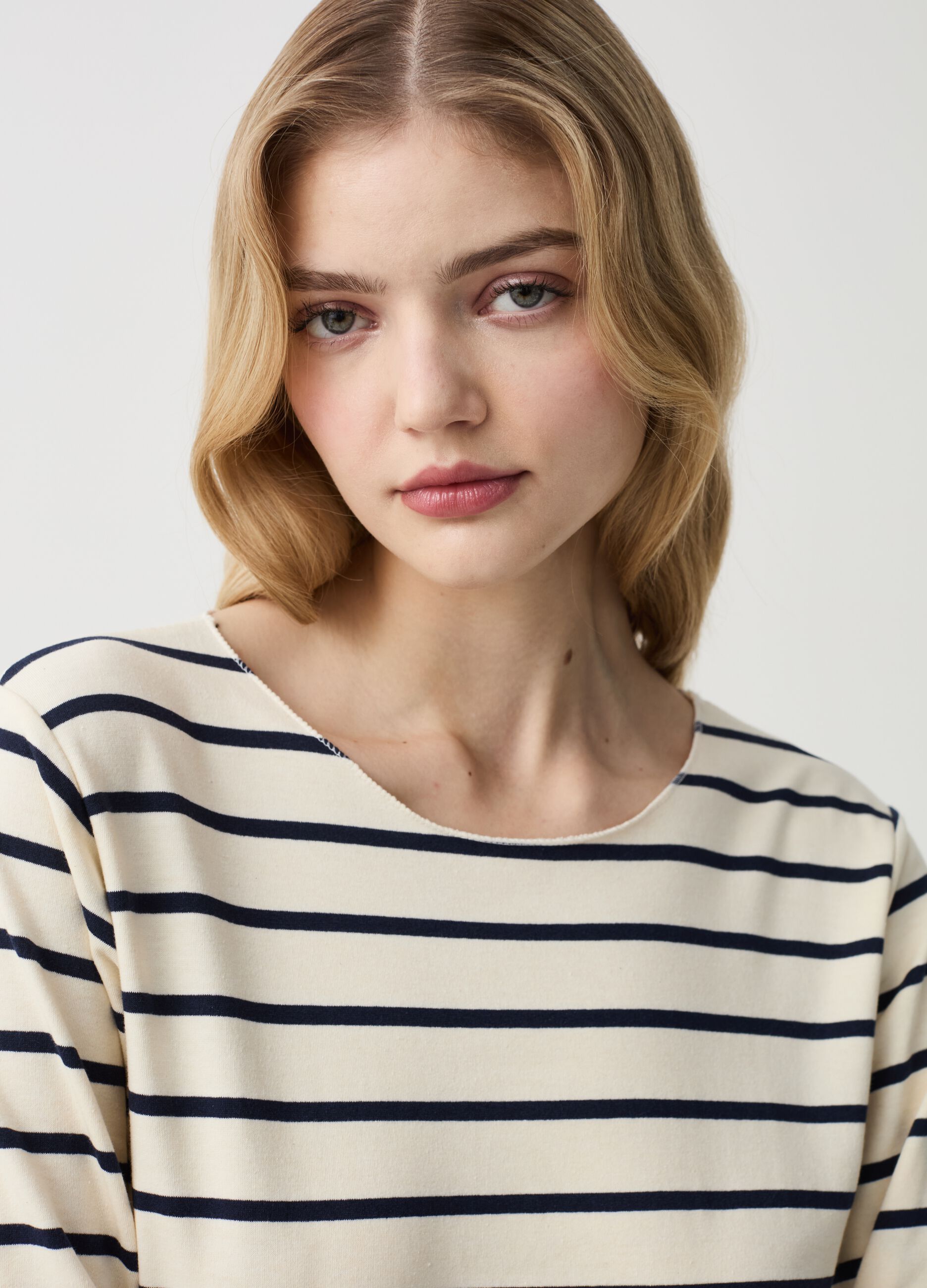 Ovs T-shirt a righe con profili a vivo