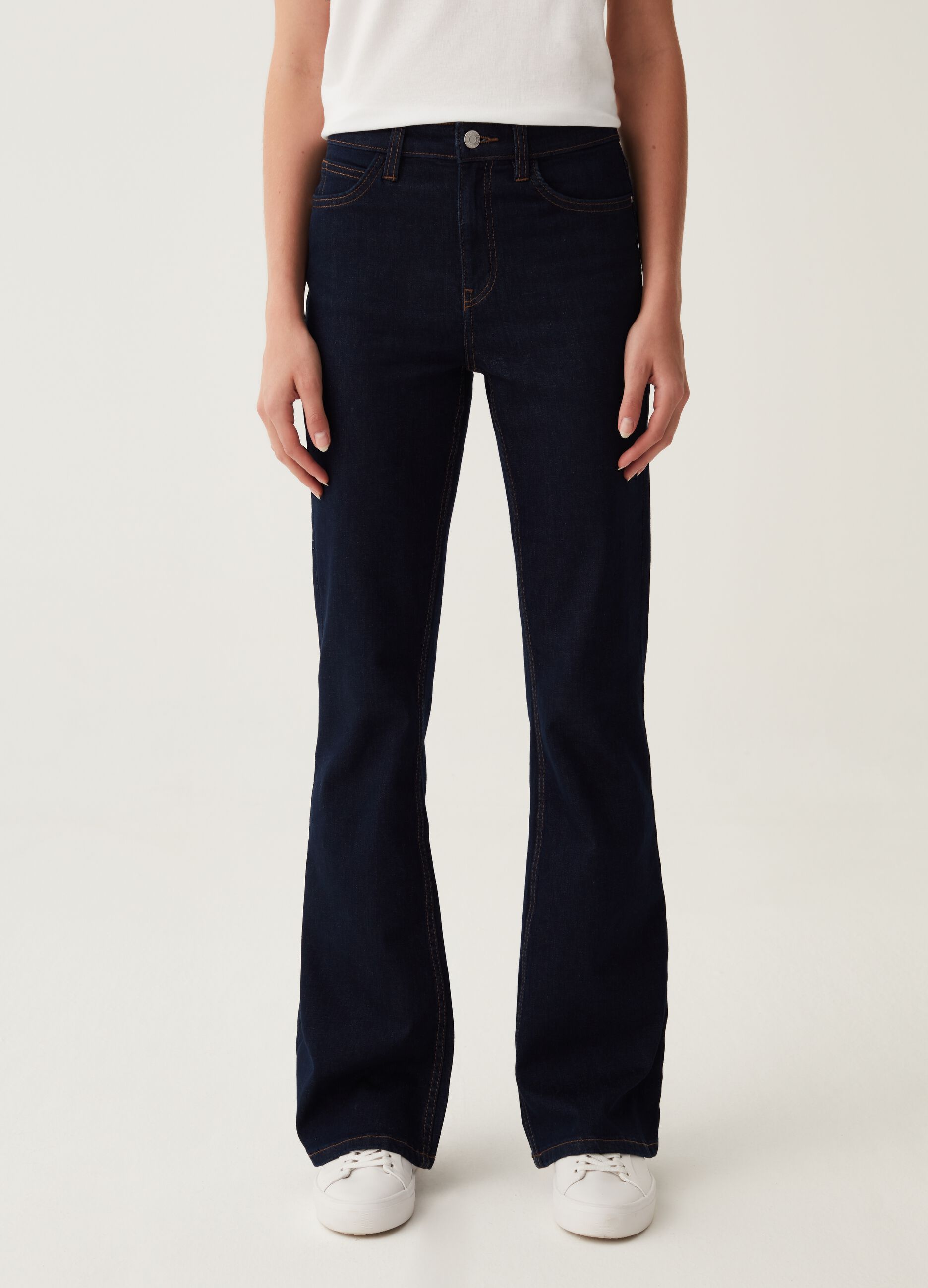 Jeans flare fit a vita alta con scoloriture_1