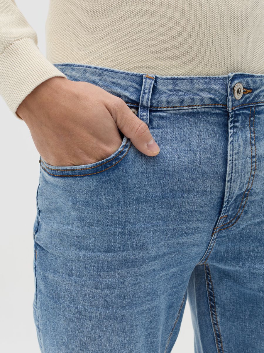 Skinny-fit jeans with acid wash_2