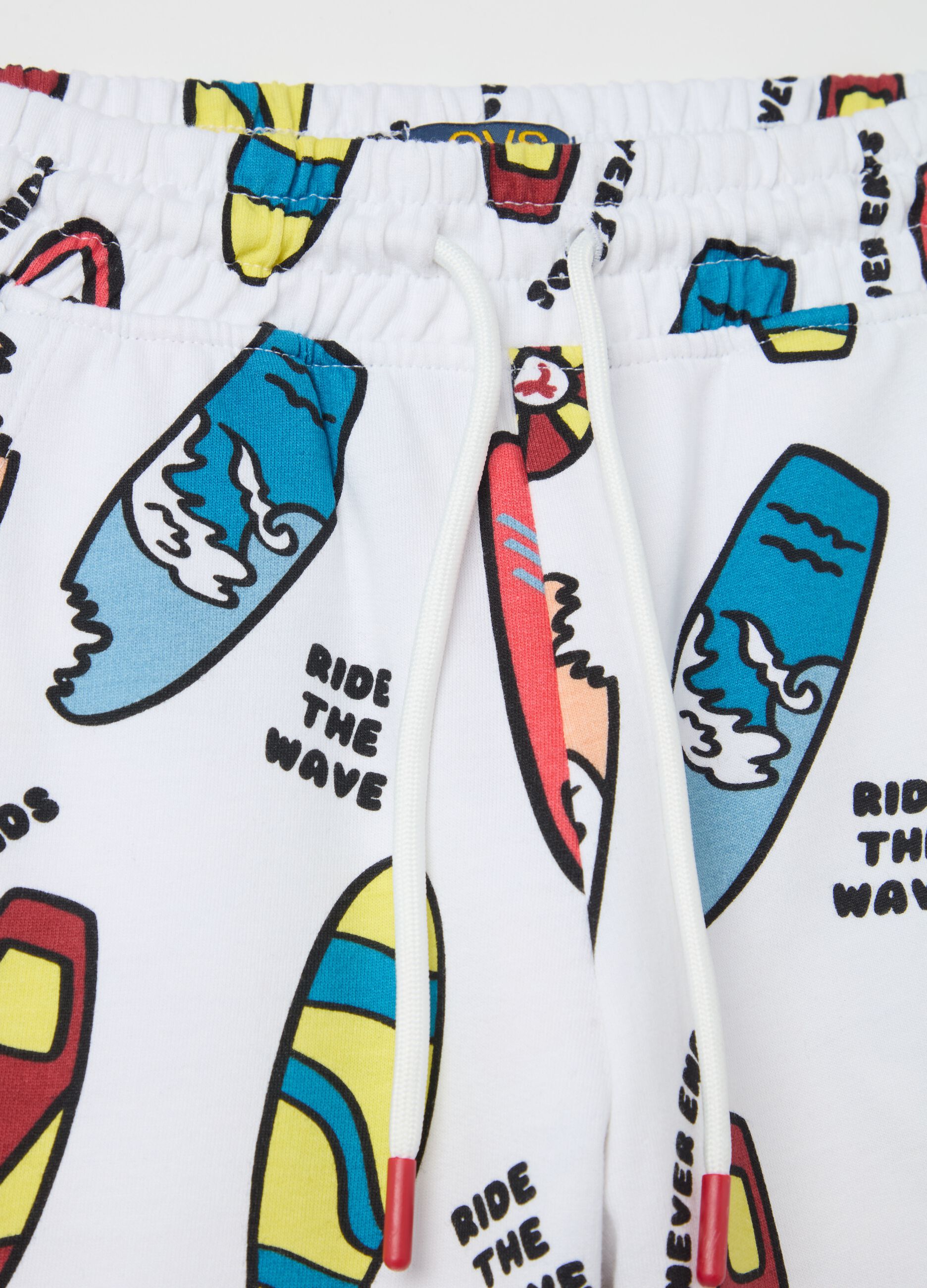 Cotton Bermuda shorts with drawstring and print