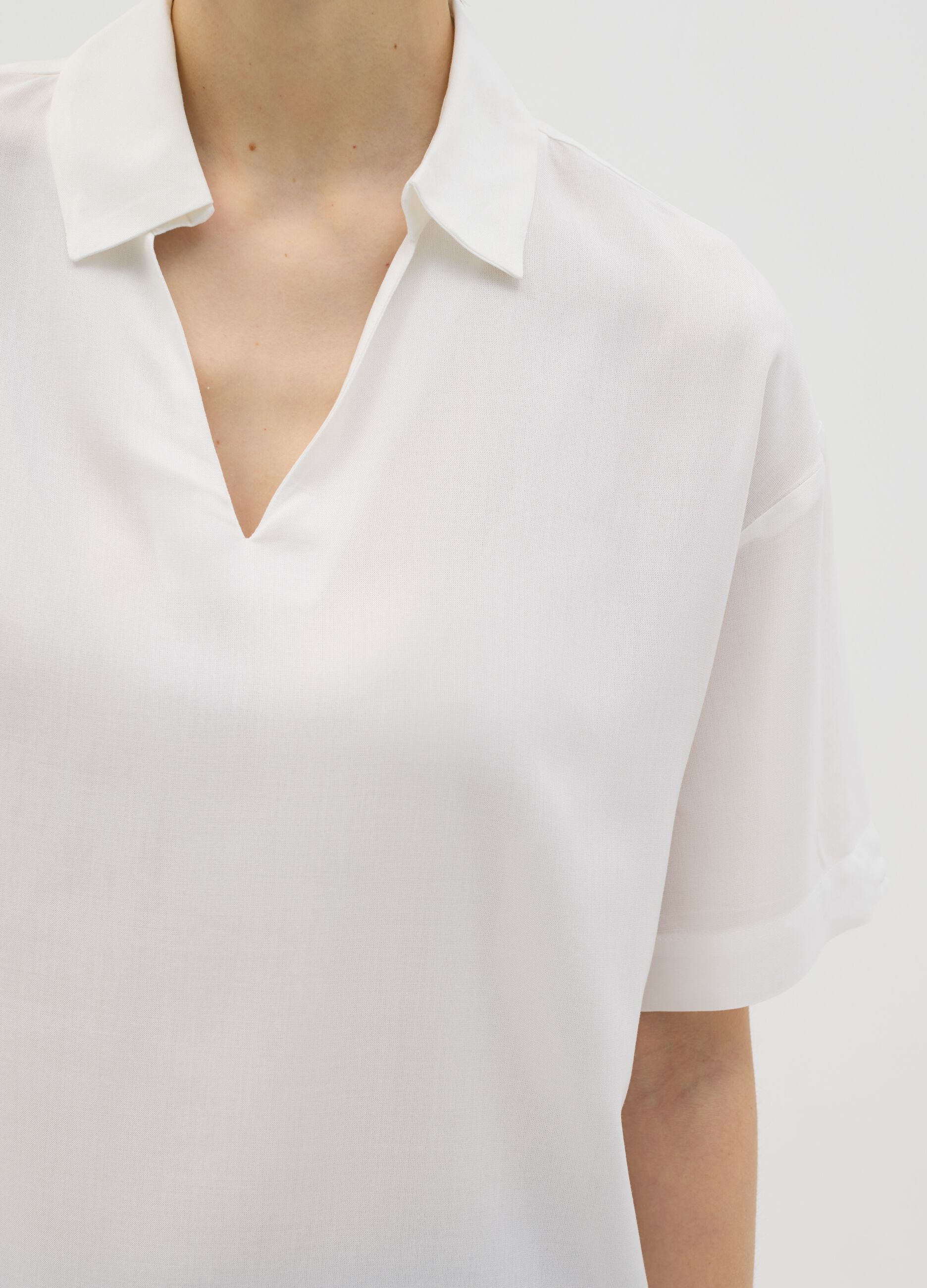 Viscose blouse with polo neck