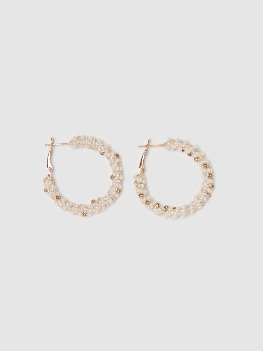 Hoop earrings with beads_0