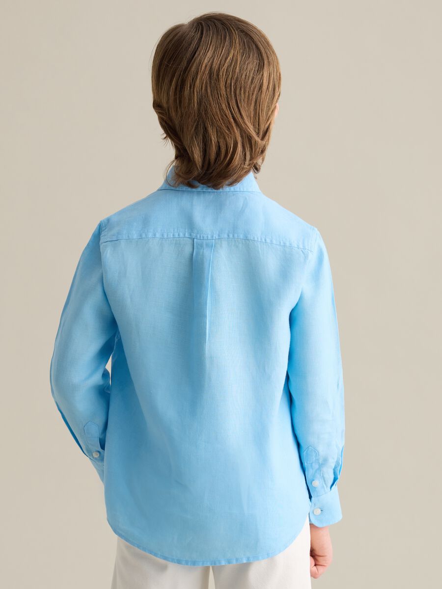Light blue linen shirt with logo embroidery_2