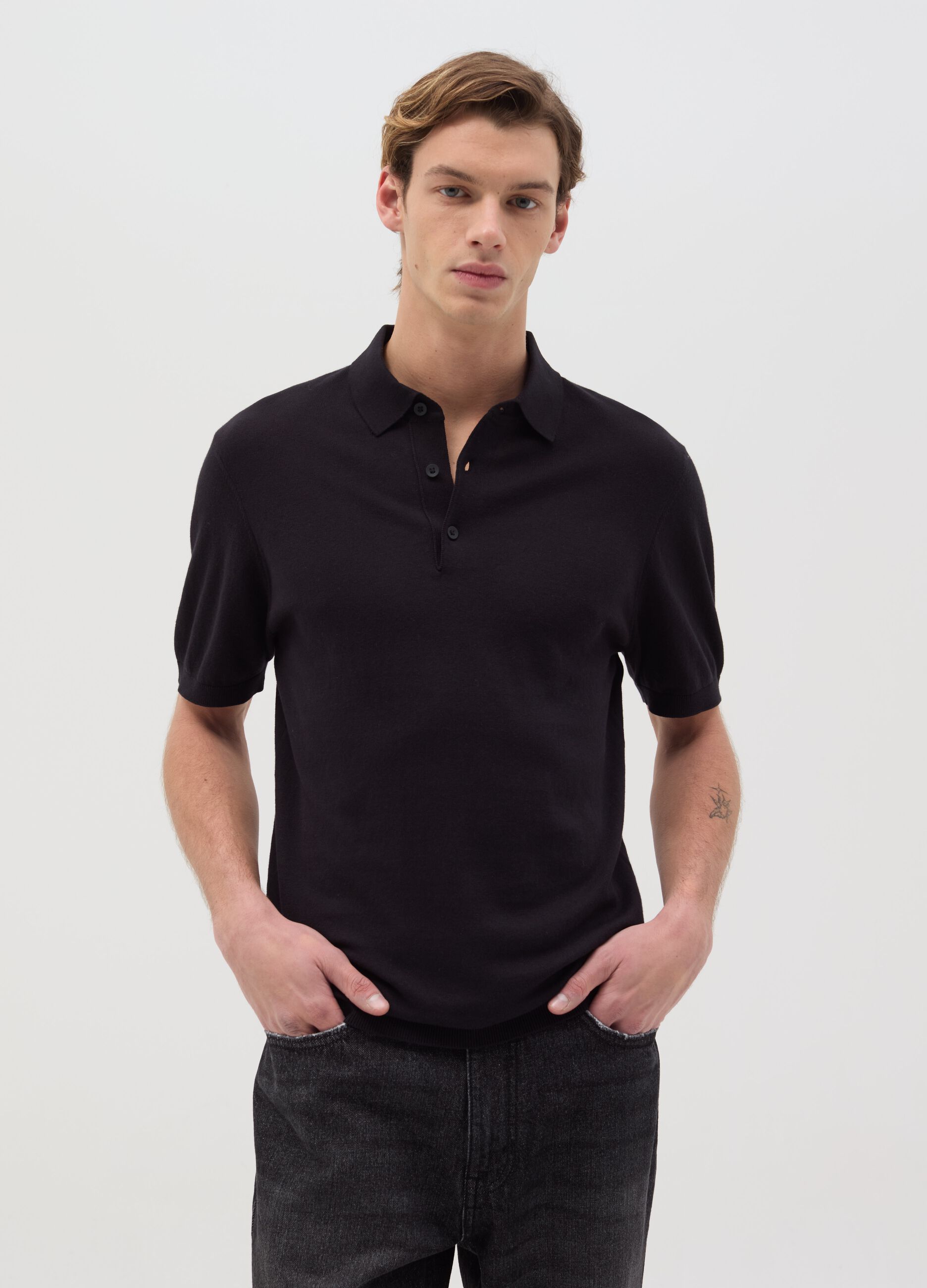 Polo shirt in solid colour cotton