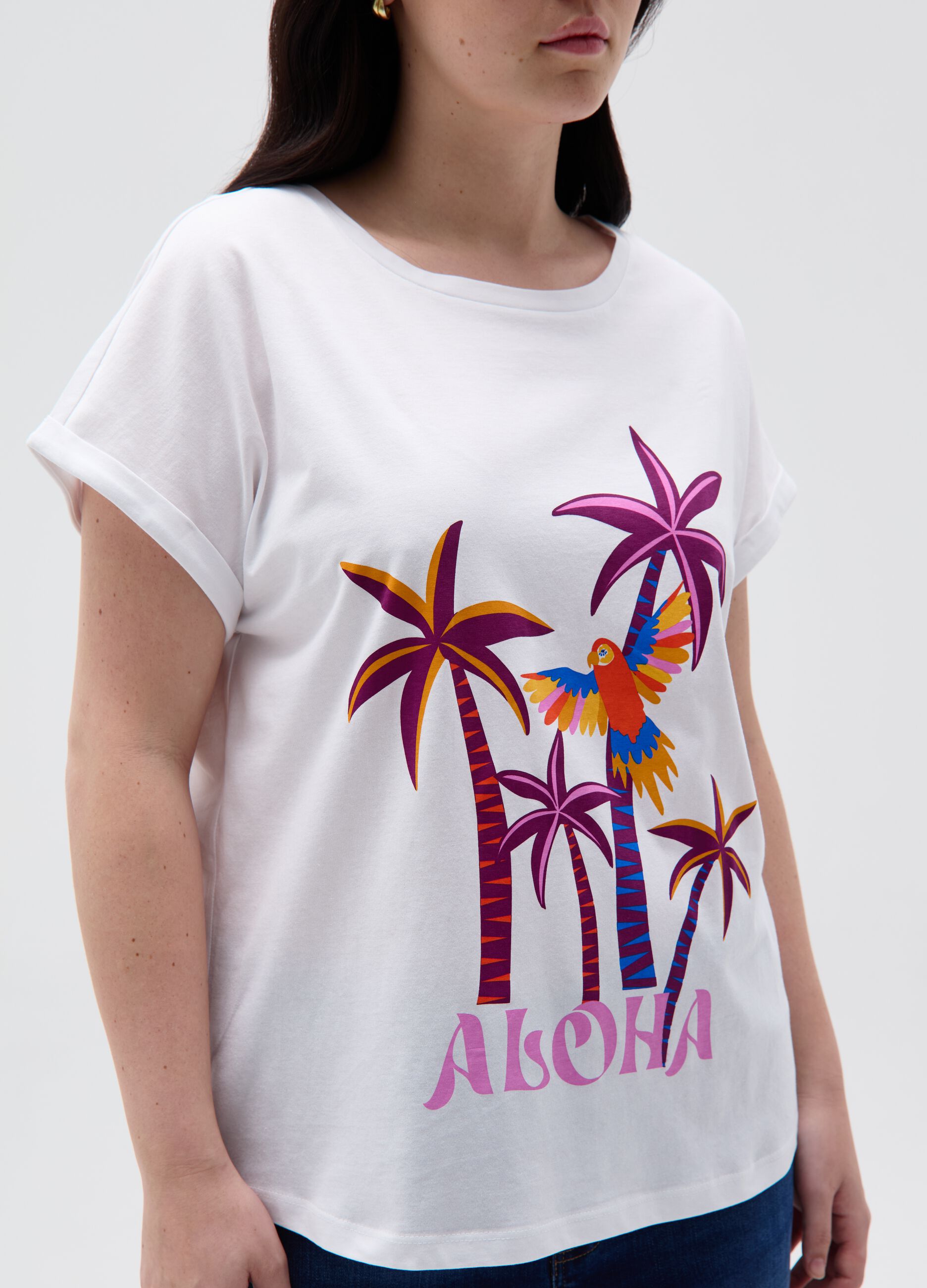 Curvy T-shirt with tropical print