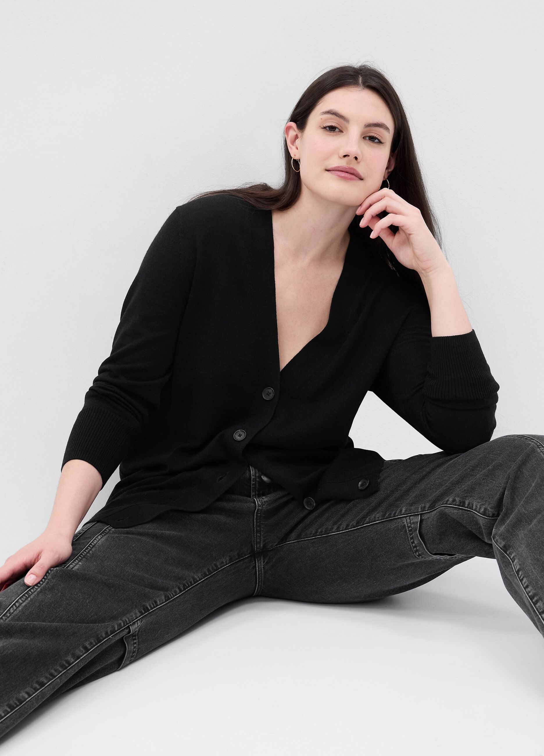 Cardigan in lana merino con scollo a V