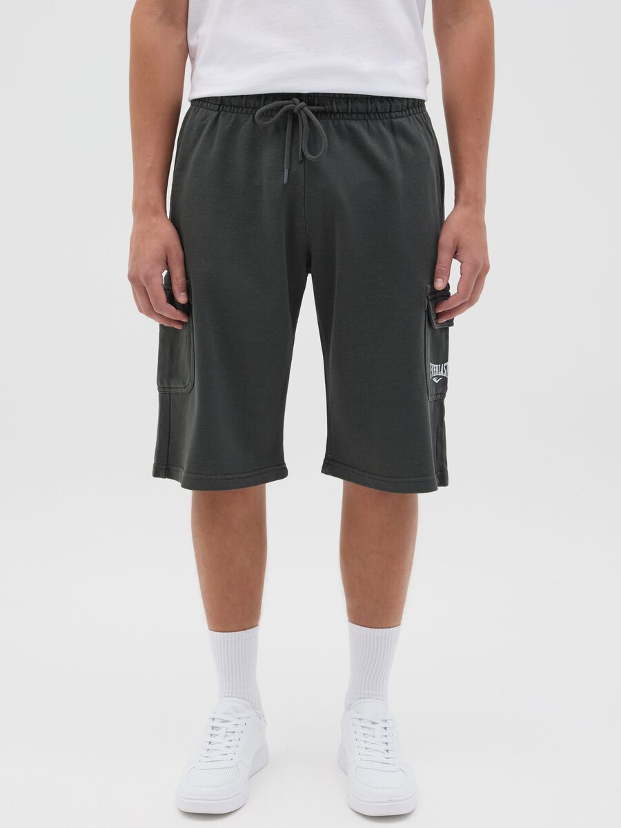 Grey Everlast cargo shorts_1