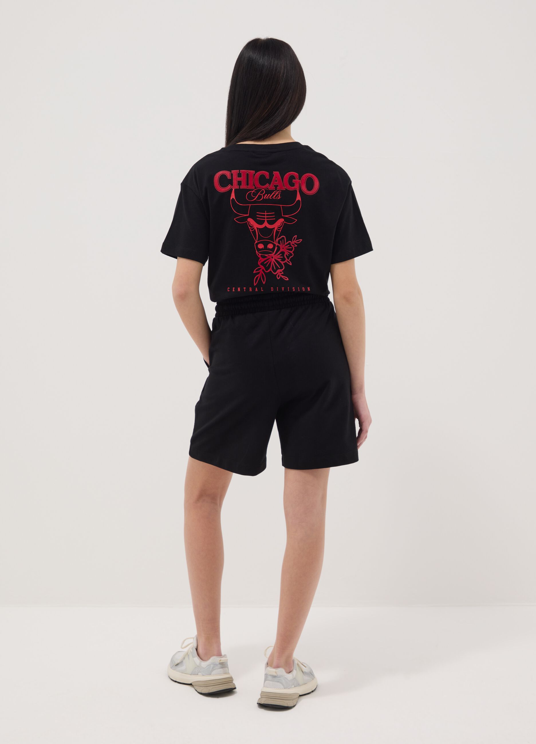 Girls&rsquo; pure cotton black relaxed fit shorts Chicago Bulls