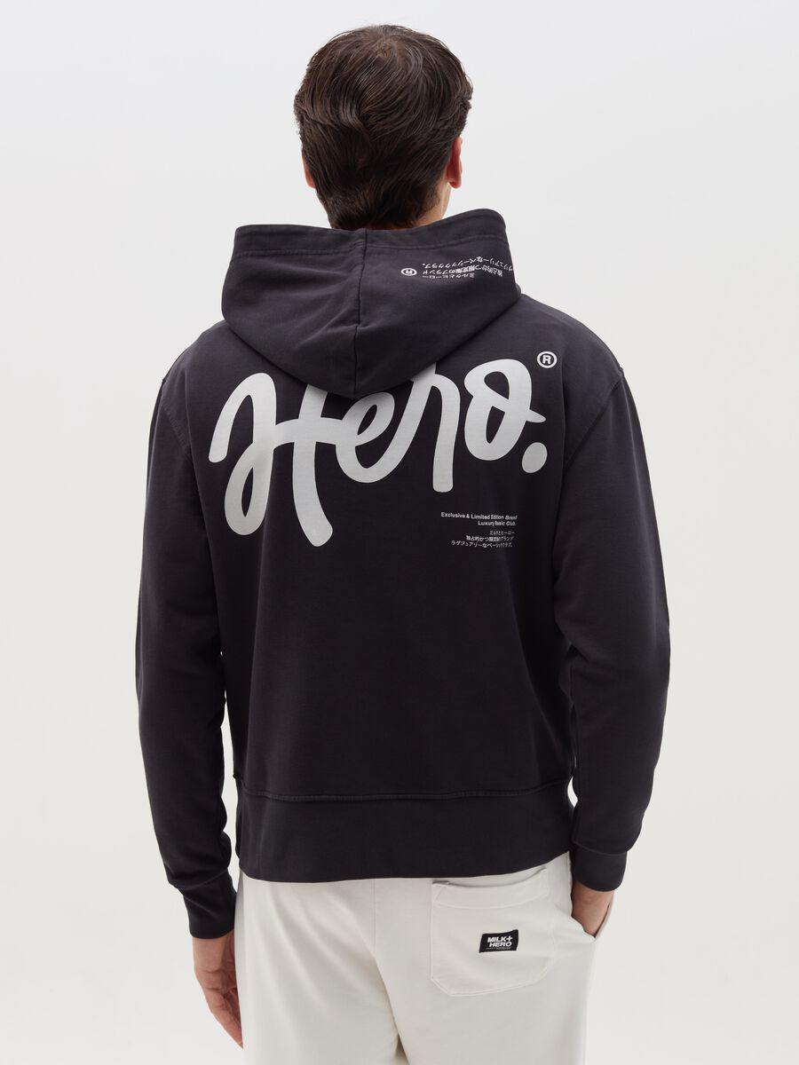 Hoodie with print_3