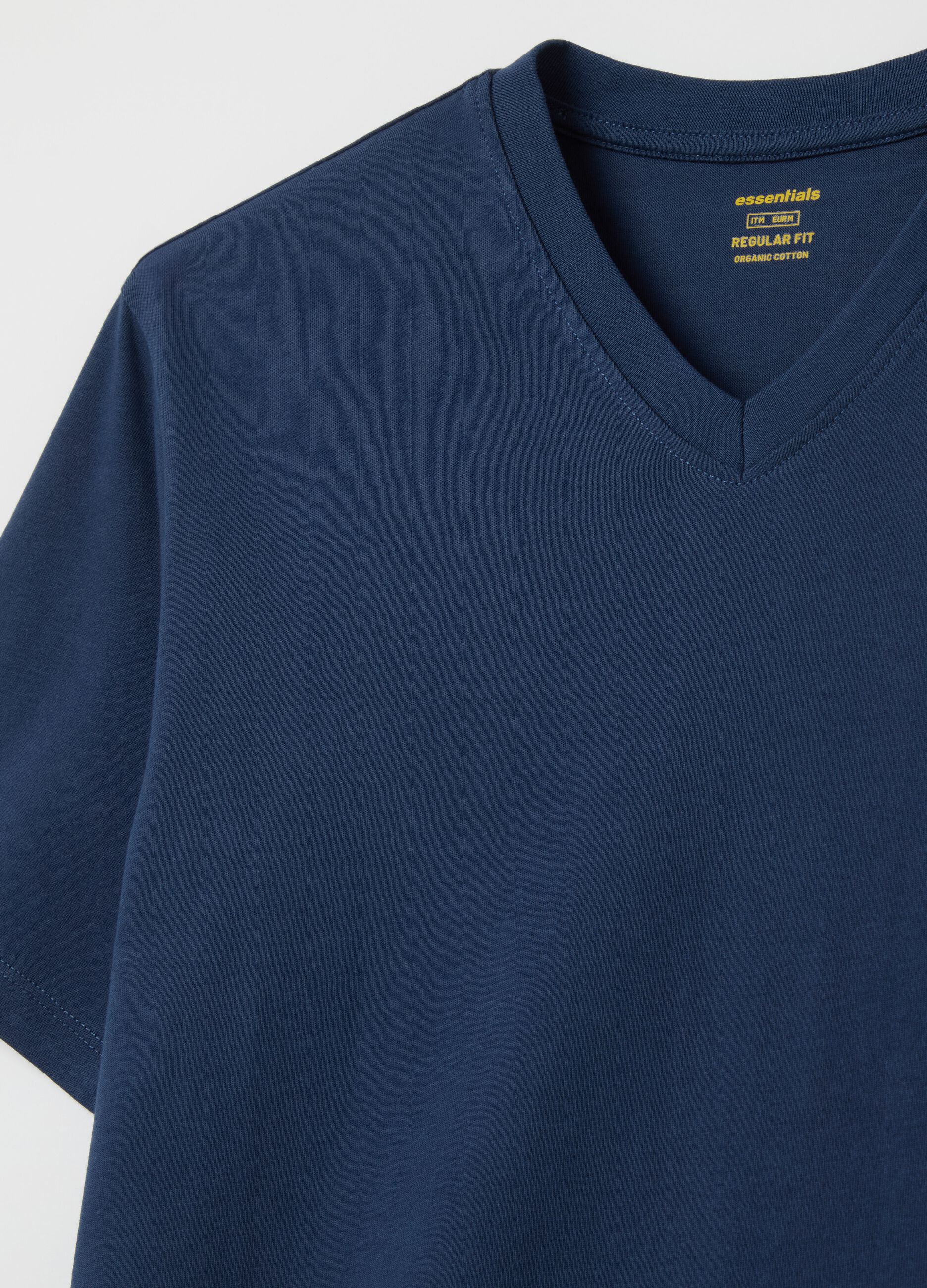 Organic cotton T-shirt with V neck