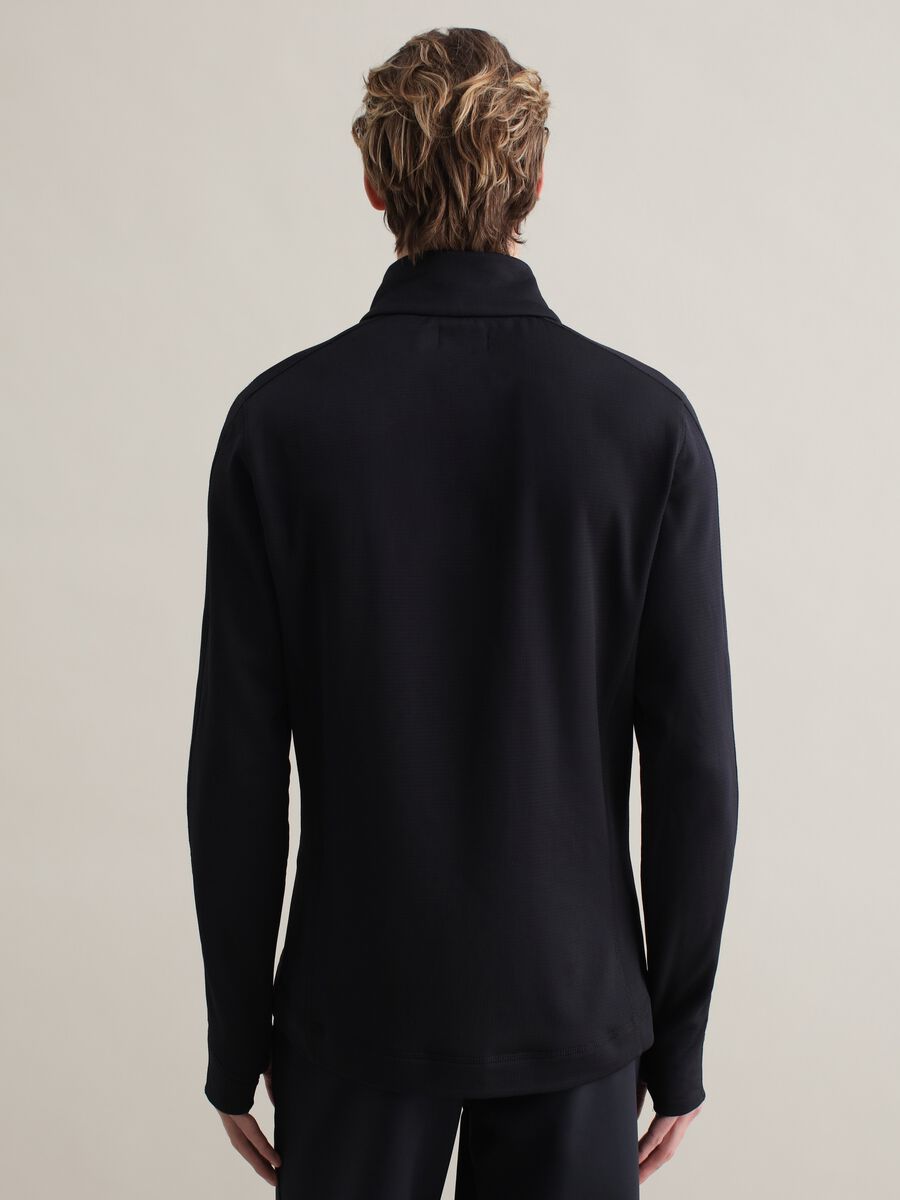 Half-zip ski top with long sleeves_3