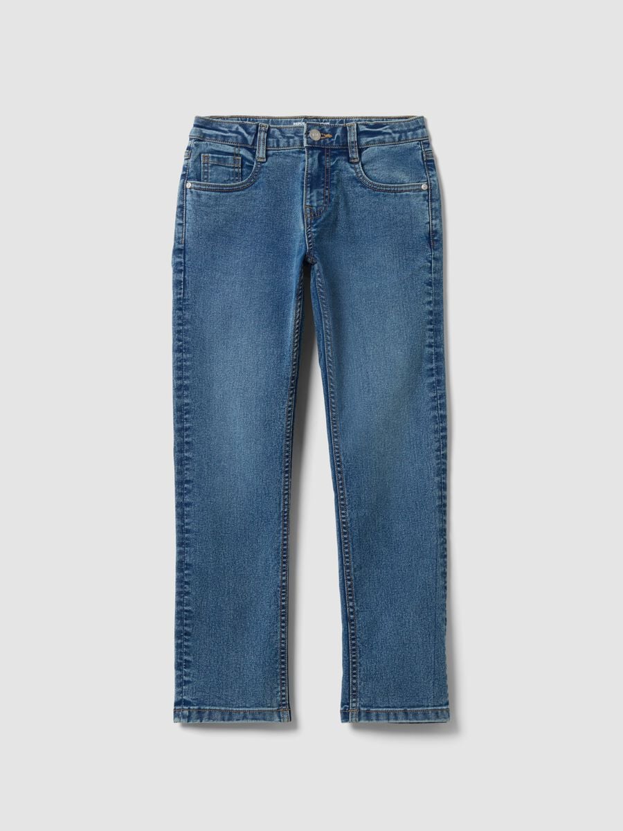 Jeans blu in cotone elasticizzato regular fit per ragazzo_0