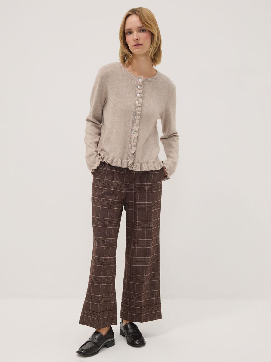 Beige viscose-blend cardigan with ruffles, regular fit_1