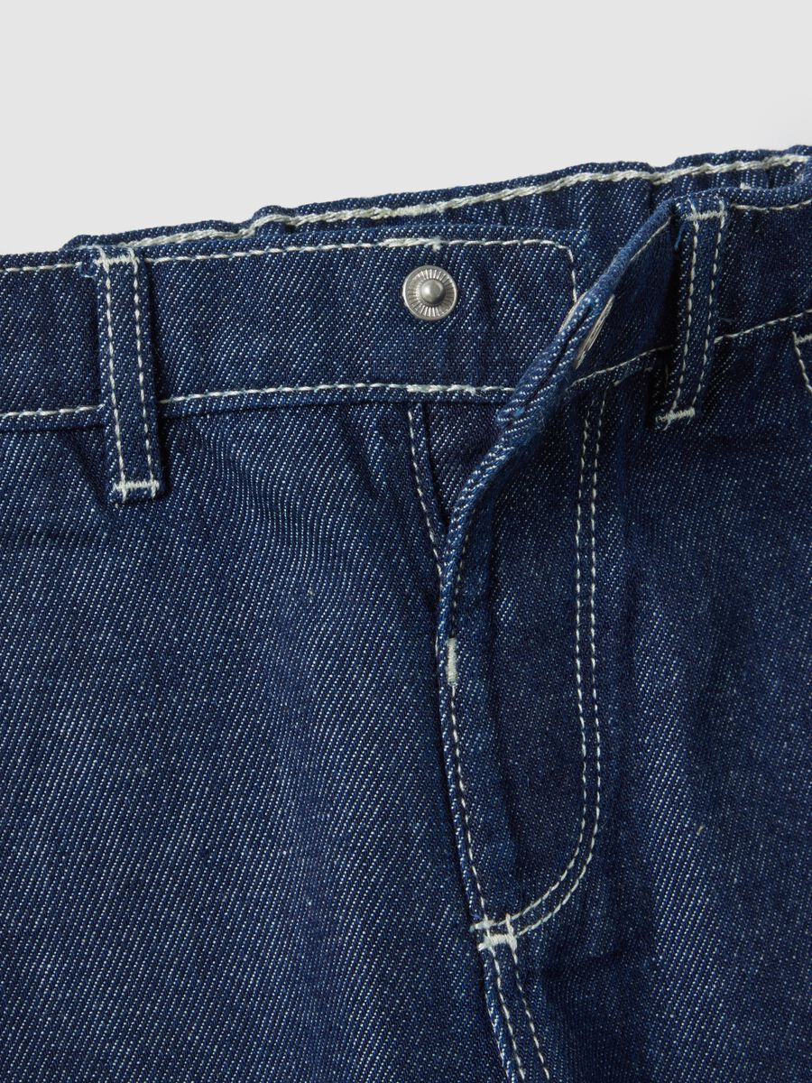 Blue pure cotton regular fit trousers for boys_2