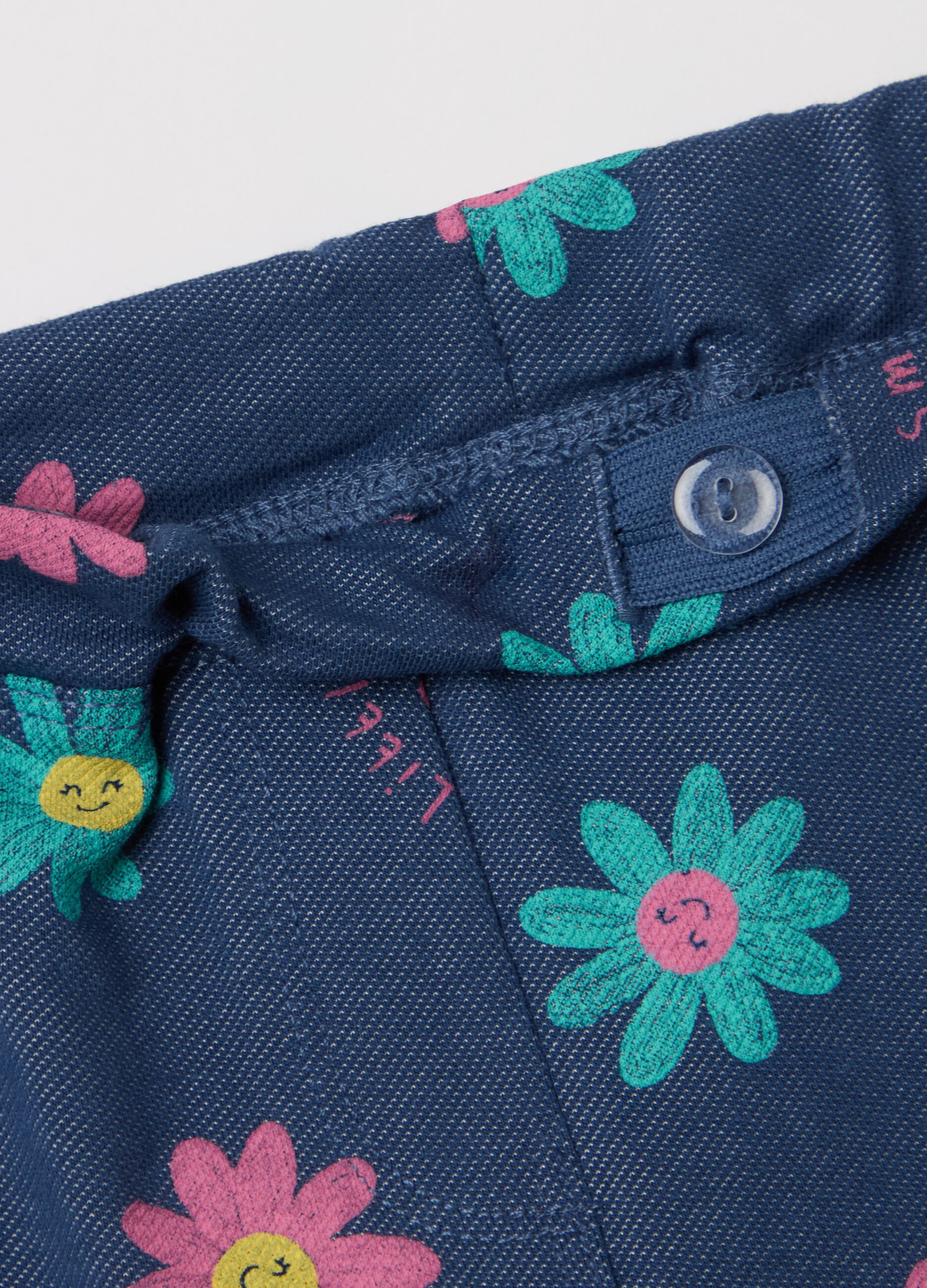 Jeggings with "lucky flower" flowers print