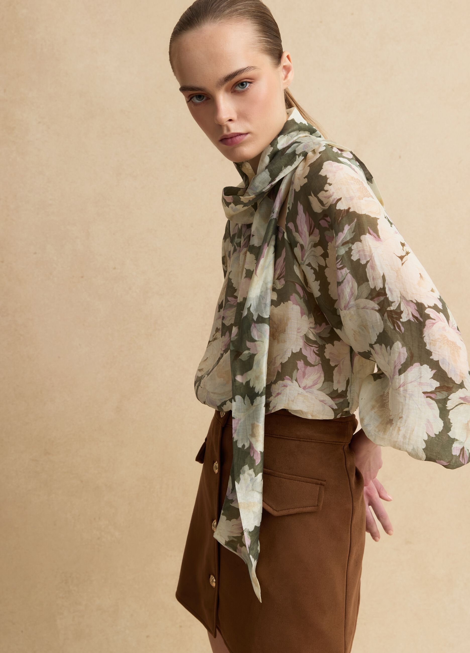 Multicoloured Lyocell blend regular fit shirt with floral patterns