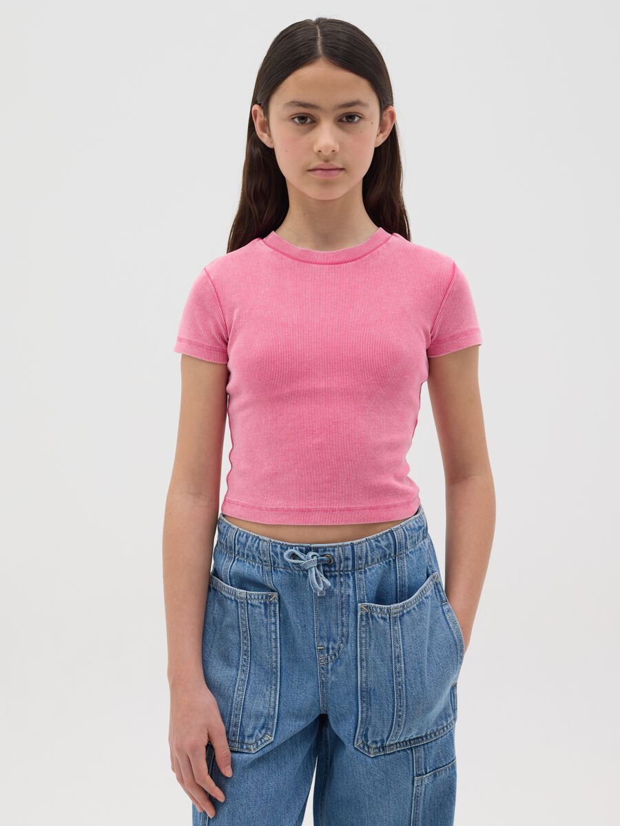 Ribbed T-shirt with round neckline_0