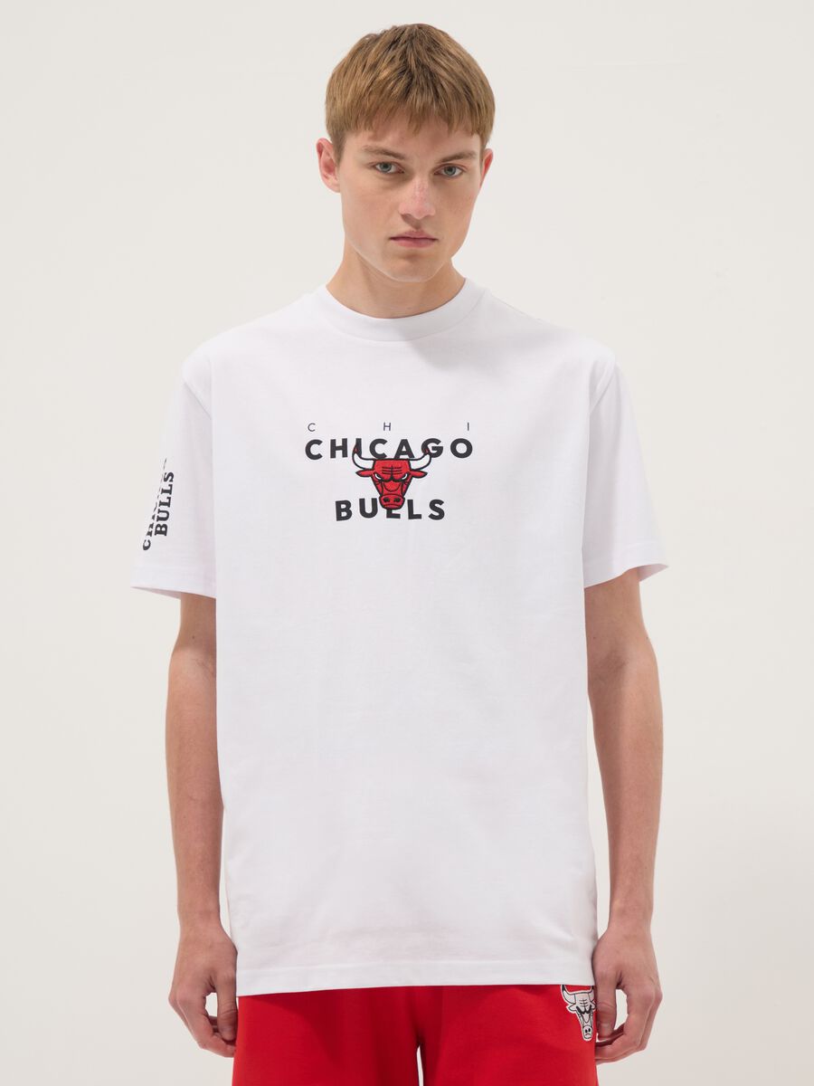 White pure cotton T-shirt with front print, oversized fit_0