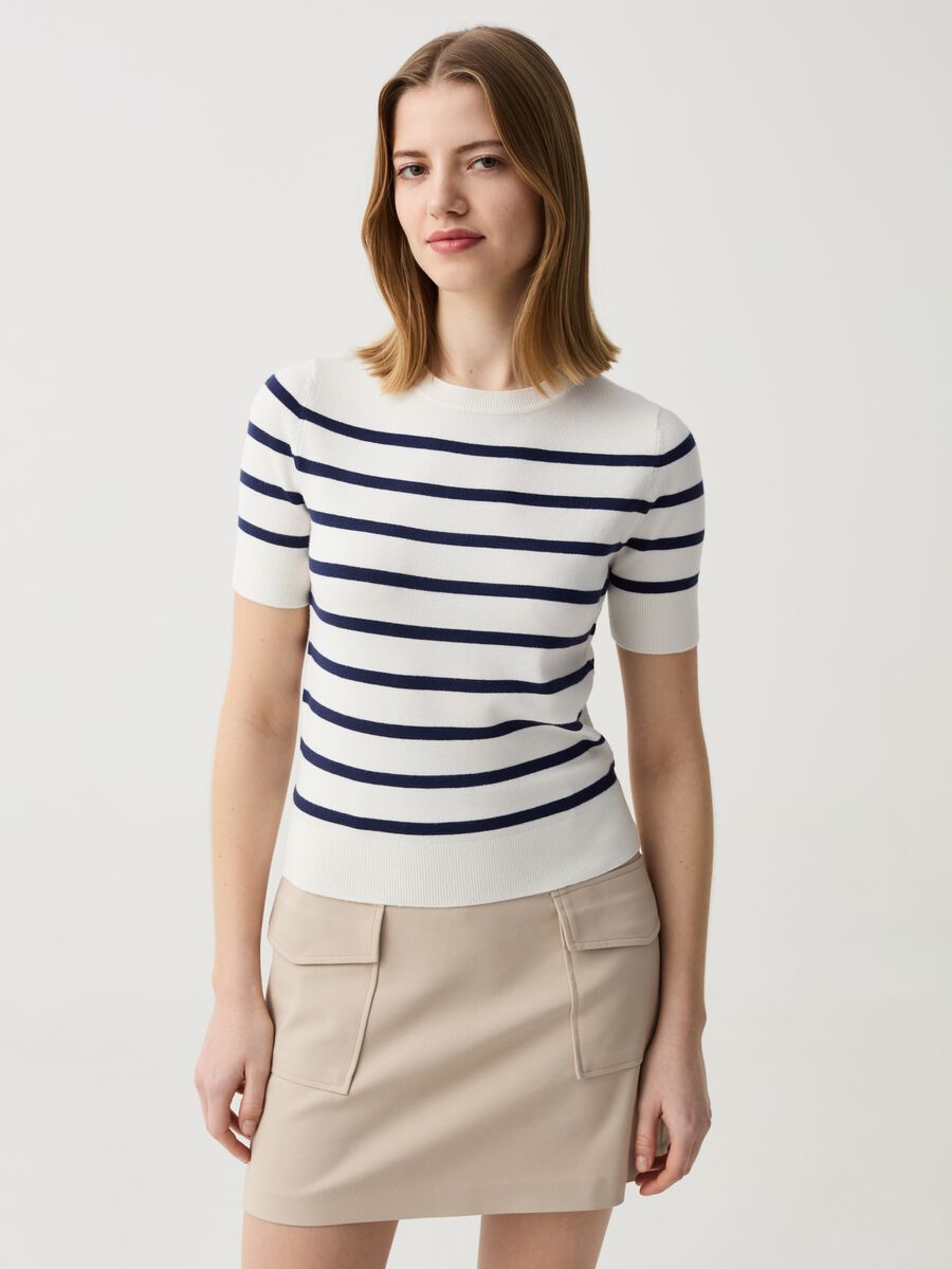 Striped top with short sleeves_0