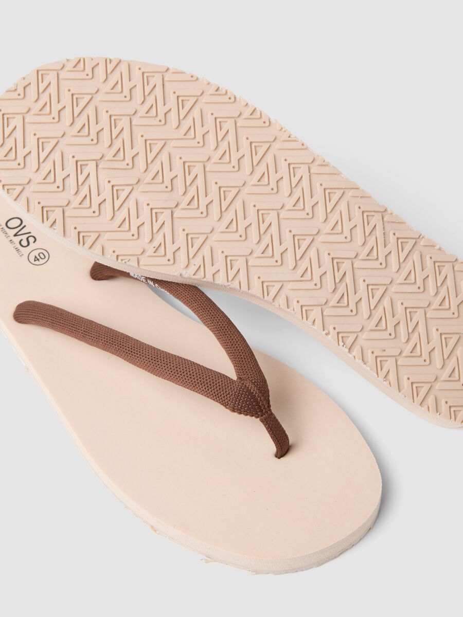 Infradito beige con cinturini spessi_2