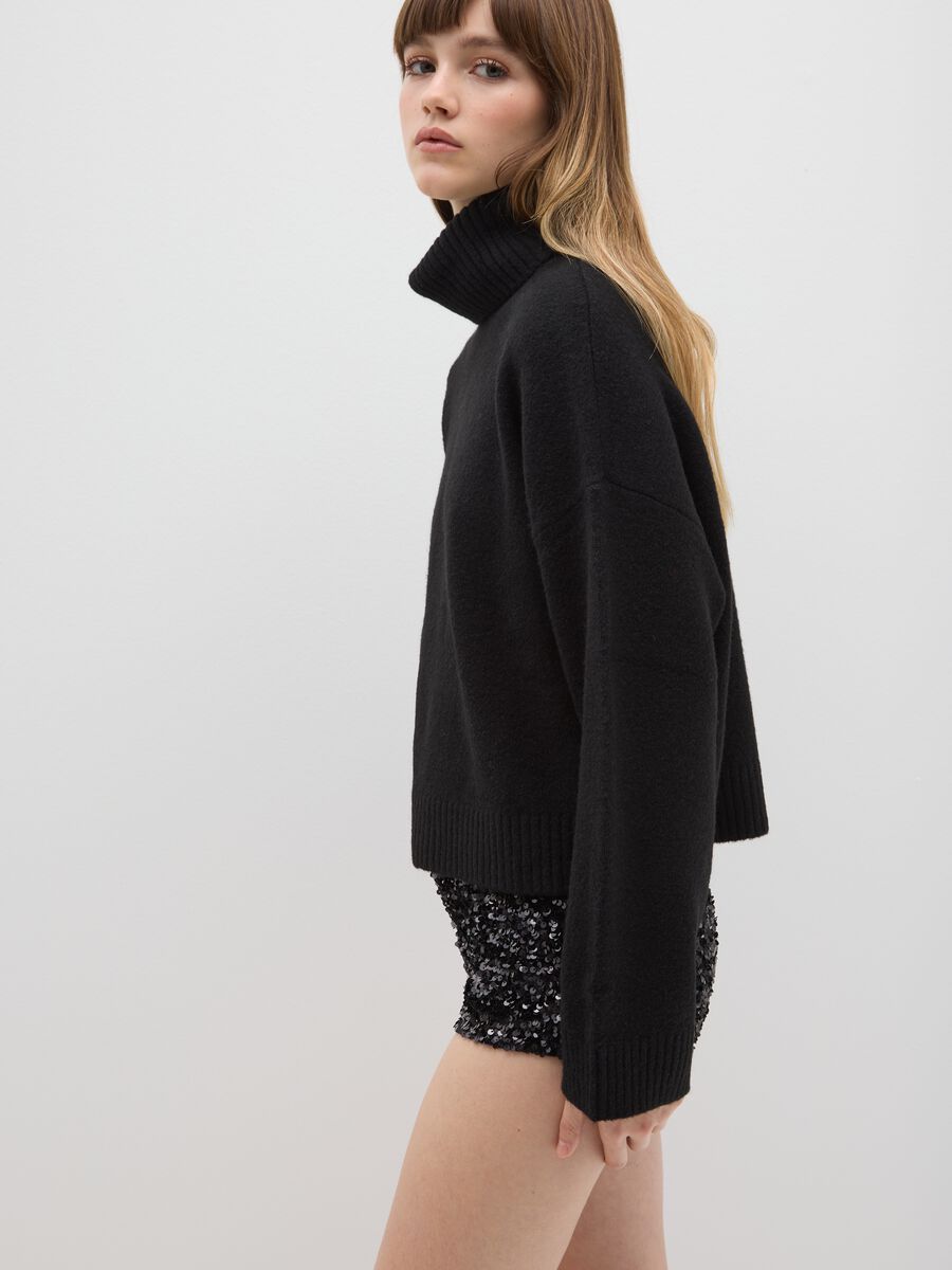 Maglione a collo alto nero regular fit_1