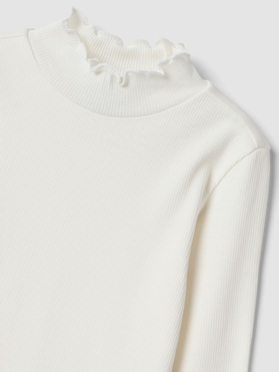 White long-sleeve organic stretch cotton T-shirt with mock neck_2