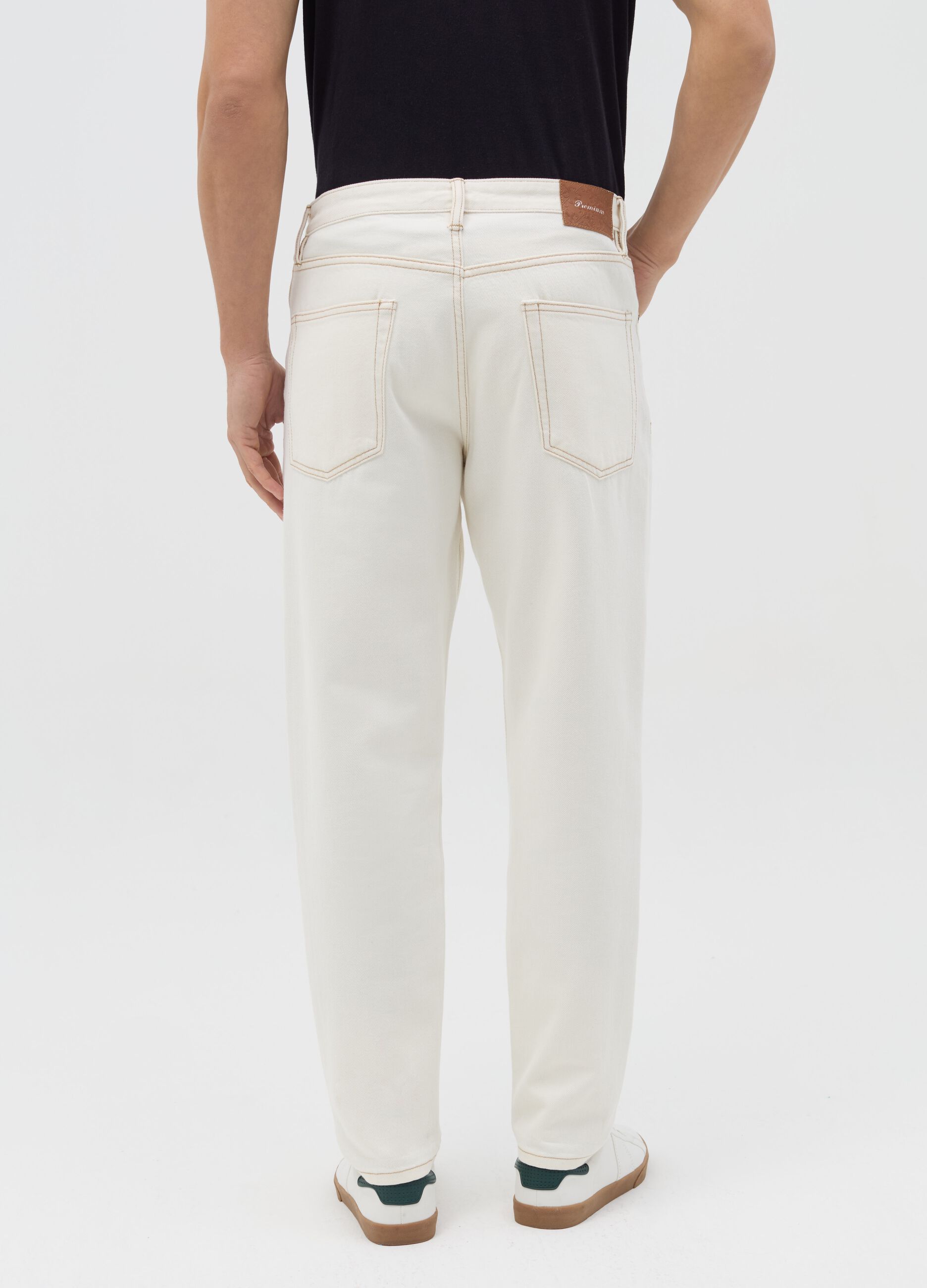 Regular tapered-fit jeans