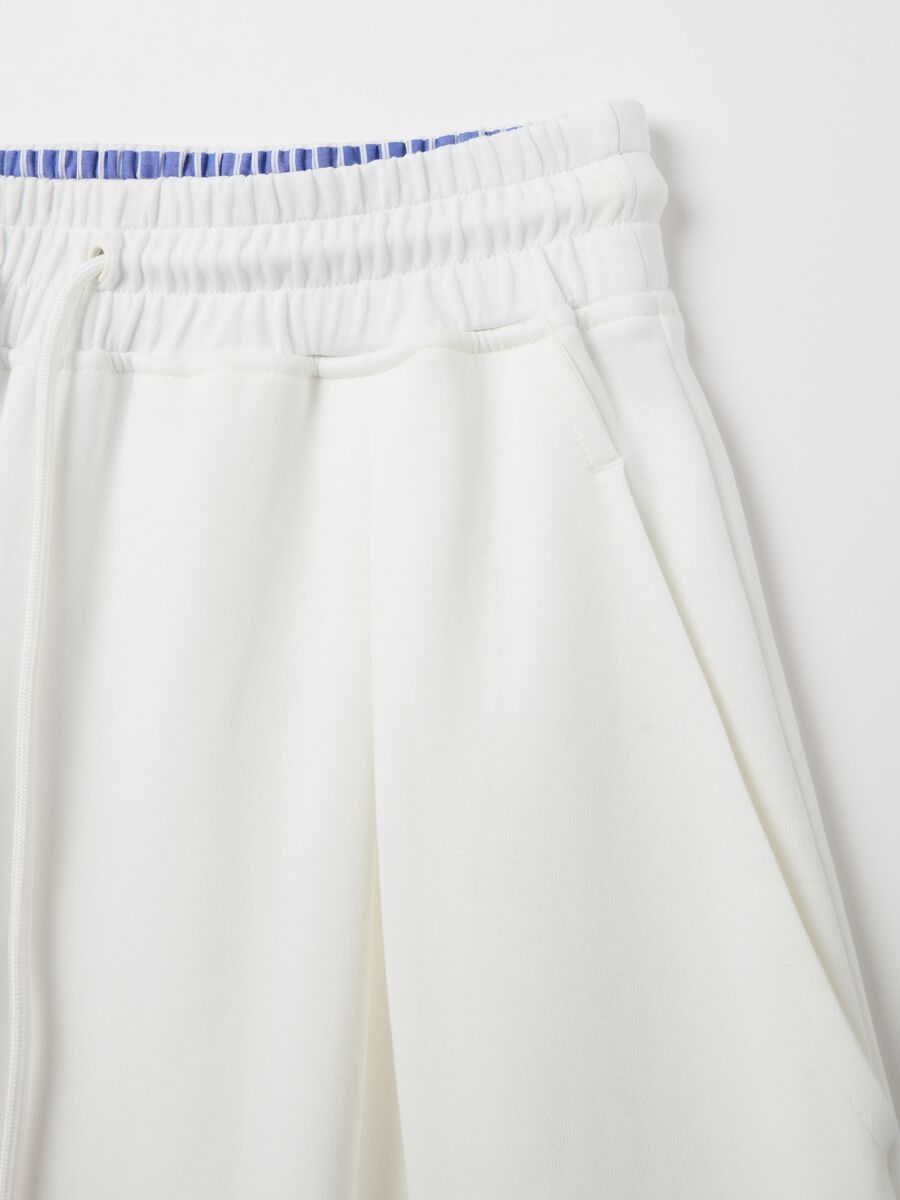 Wide-leg joggers with detail at the waist_5