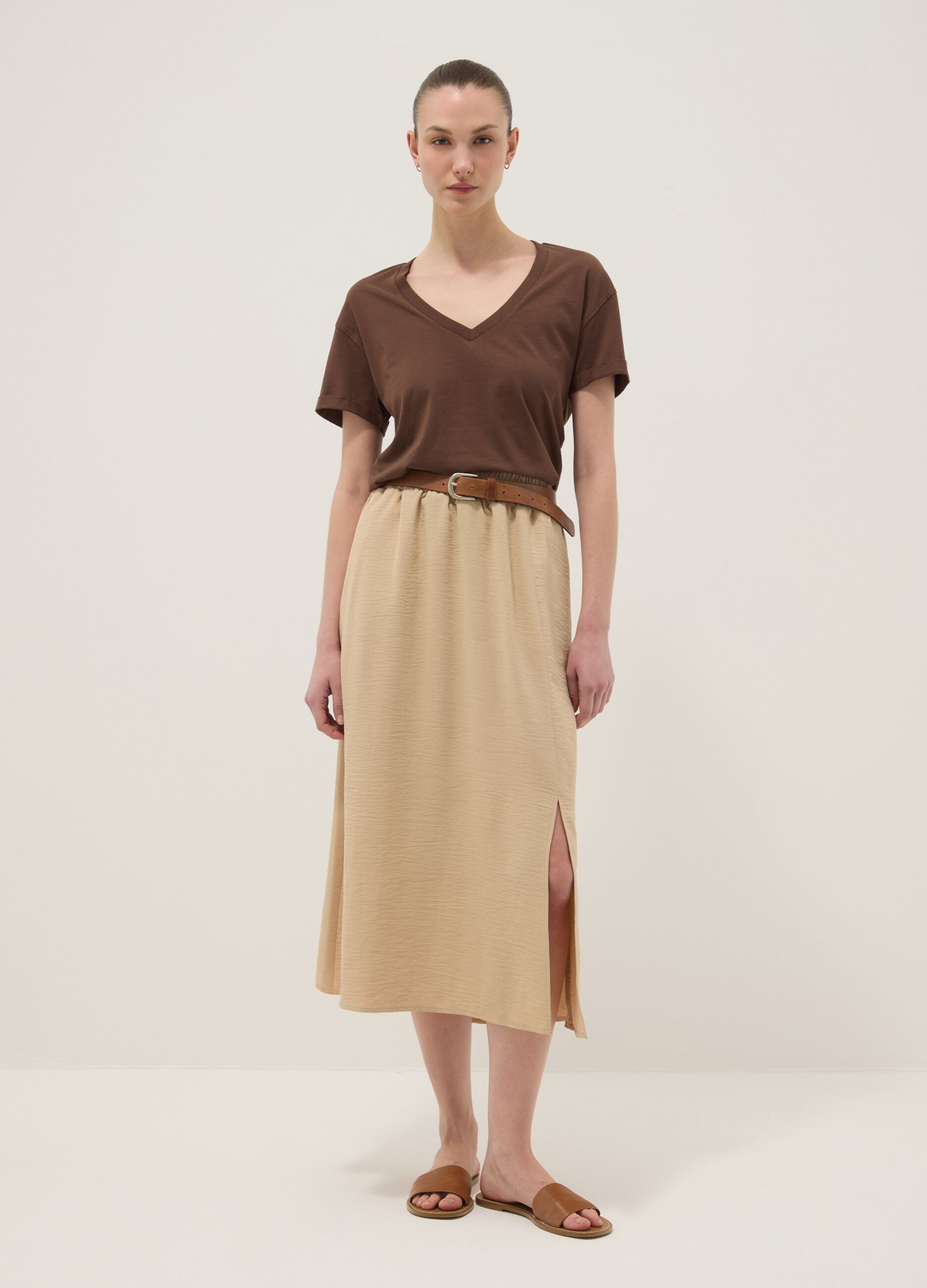 Brown pure cotton V-neck relaxed fit T-shirt